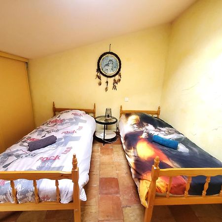 Agreable Maison De Ville Avec Patio Sigean Eksteriør billede