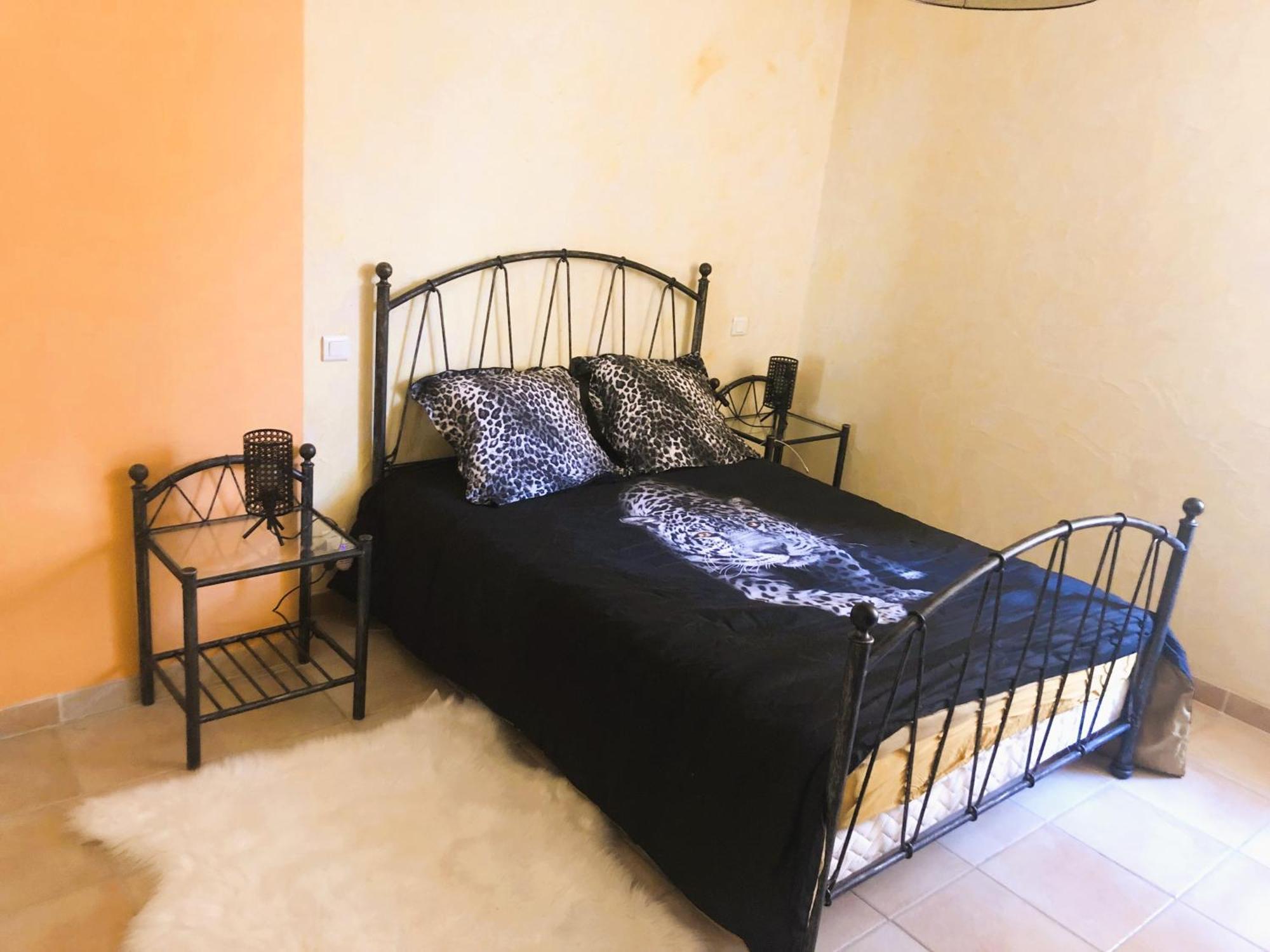 Agreable Maison De Ville Avec Patio Sigean Eksteriør billede